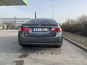 Honda Accord executive 2.4 (4 foto / 15)