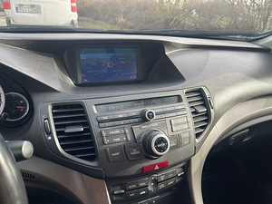 Honda Accord executive 2.4 (10 foto / 15)