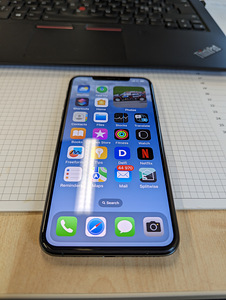 Apple iPhone 11 Pro Max 64gb (6 фото из 10)