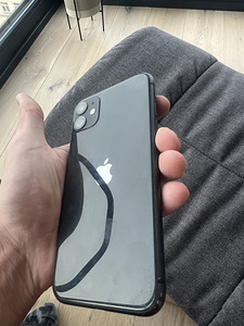 iPhone 11 64gb Black (3 foto / 3)