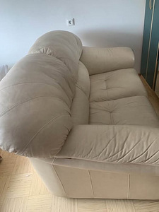 Müüa kvaliteetne Itaalia 2-kohaline nahkdiivan (2 foto / 5)