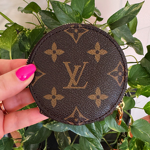 Louis Vuitton väike münditasku kott (2 foto / 6)