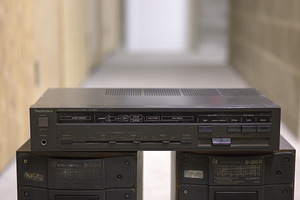 Technics SU-300 + Radiotehnika S-30B (1 фото из 3)