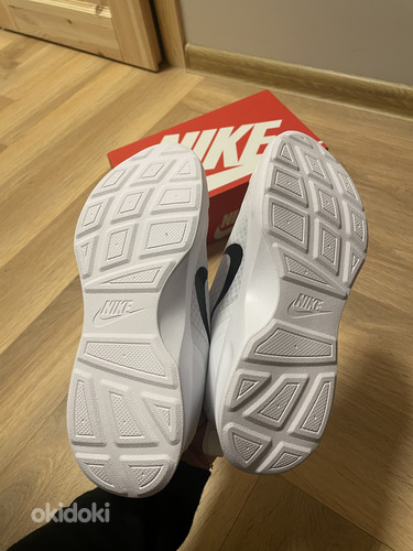 Кроссовки Nike 38 (новые) (фото #4)
