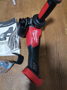 Milwaukee m 18fsag (1 foto / 3)