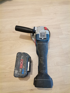 Bosch gws 18v 10 (2 foto / 3)