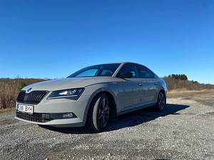 Skoda Superb 2018 1.4 110kw Sportline (10 foto / 14)