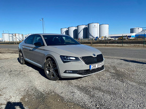 Skoda Superb 2018 1.4 110kw Sportline (11 foto / 14)