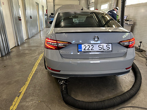 Skoda Superb 2018 1.4 110kw Sportline (13 foto / 14)