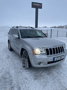 Jeep Grand Cherokee (2 foto / 6)