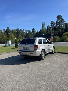Jeep Grand Cherokee Overland (3 foto / 10)