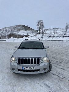 Jeep Grand Cherokee Overland (1 foto / 6)