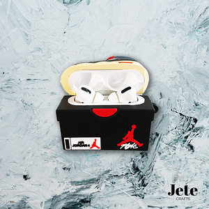 *UUS* Airpods Pro ümbris - Air Jordan (must) (2 foto / 3)