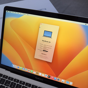 MacBook Air / 13" / 2019 / Space Gray / 128GB (5 foto / 5)
