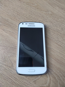 Samsung Galaxy Core (GT-I8260) (2 foto / 2)