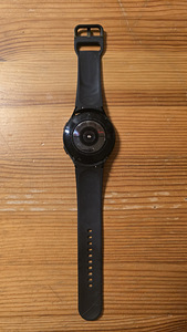 Samsung Galaxy Watch4 44mm LTE + ремешки (3 фото из 5)