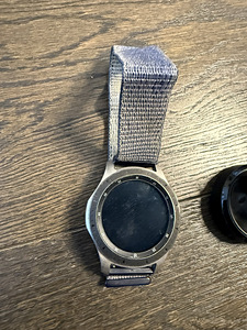 Samsung Galaxy Watch 46mm (2 foto / 4)
