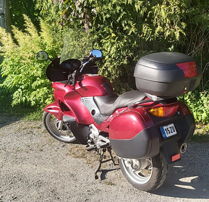 Honda NT650 Deauville (2 foto / 8)
