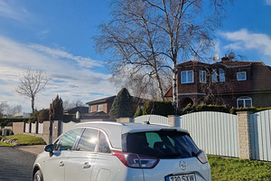 Opel Crossland X (5 foto / 12)
