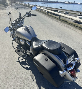 Yamaha xvs1300 (4 фото из 6)