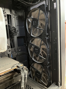 MSI MAG FORGE 101M Korpus / Case (8 foto / 10)