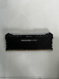 Corsair Vengeance PRO RGB DDR4 16GB operatiivmälu (RAM) 3600 (1 foto / 3)