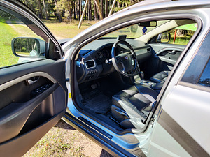Volvo XC70 P3 2.4 D5 136 кВт (7 фото из 15)