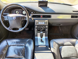 Volvo XC70 P3 2.4 D5 136 кВт (9 фото из 15)