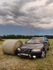 Volvo XC70 2.4 136kW D5 4x4 (5 foto / 14)