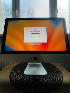 iMac Retina 4K, 21.5" (2017) (1 foto / 4)