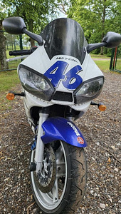 Yamaha r6 (5 фото из 6)