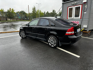 Volvo s40 2,5 бензин+газ (6 фото из 8)