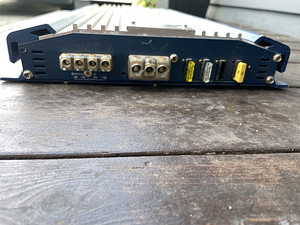 PG Audio 2400W 2/1 Channel 80Amprit (2 foto / 3)