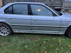 Müüa e38 3.0 142kw tervikult varuosadeks (6 foto / 8)