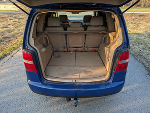 VW Touran 1.9 TDI 77kW 2004 Tervikuna varuosades (5 foto / 10)