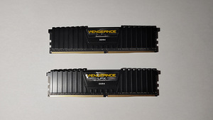 Corsair Vengeance LPX 8GB (2x4GB) DDR4 2400MHz (1 foto / 3)