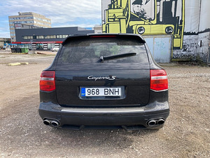М: Porsche Cayenne 4.8 V8 283 кВт (4 фото из 15)