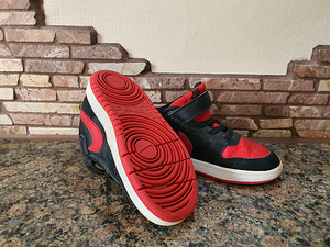Nike laste vabaajajalatsid (3 foto / 4)