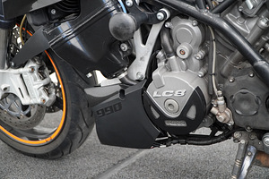 KTM 990 Super Duke (7 фото из 9)
