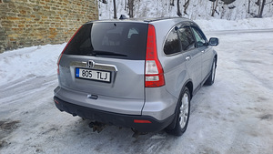 Honda Cr-V Executive (4 foto / 11)
