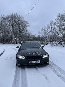 BMW 330Xd 200kw (1 foto / 12)