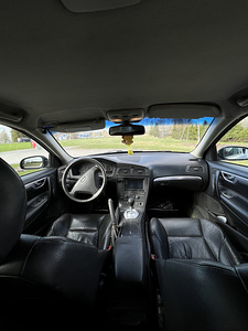 Volvo s60 2.4 D5 120kw (6 foto / 6)