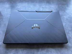Asus TUF Gaming F15 (1 foto / 4)