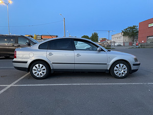 VW Passat 1.9tdi85kw (3 foto / 4)