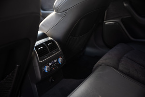 Audi A6 3.0tdi QUATRRO S-Line (10 foto / 12)