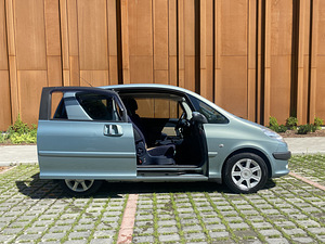 Peugeot 1007 1.4d 2005a. (3 foto / 11)