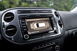Volkswagen Tiguan (11 foto / 15)