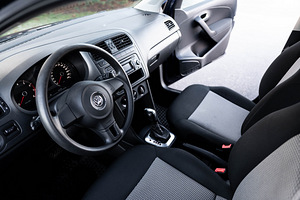 Volkswagen Polo (7 foto / 14)