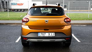 Dacia Sandero Stepway (5 foto / 15)