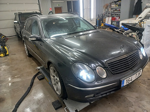 Mercedes bens E 270 (2 foto / 12)